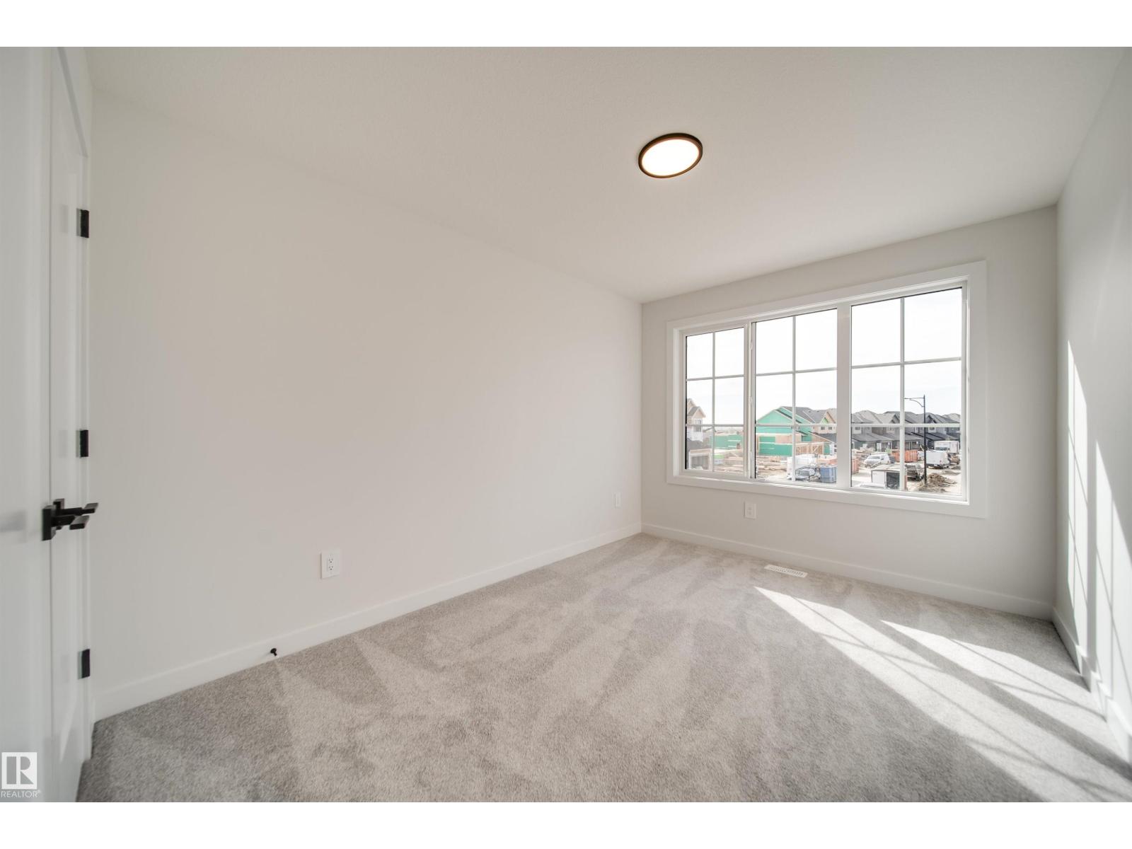 75 Chartres Cl Property Photo 28