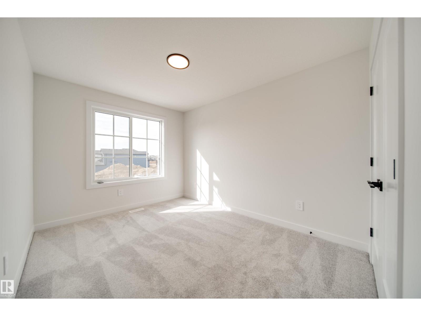 75 Chartres Cl Property Photo 30