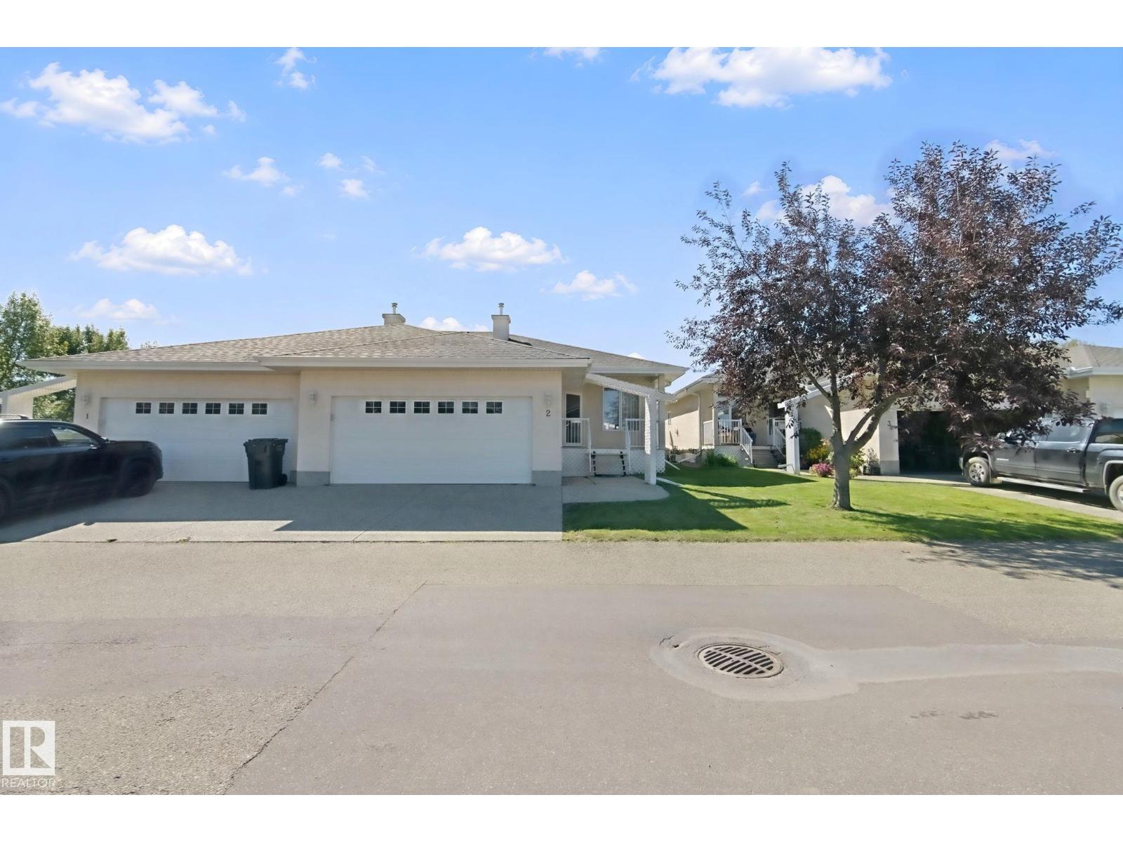 #2 9 Deer Park DR S Property Photo 1
