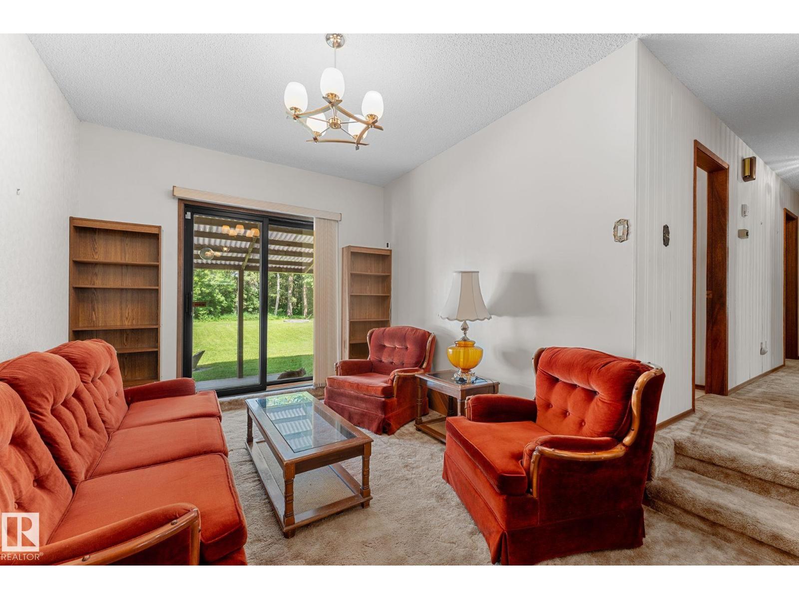 5020 53 Av Property Photo 18