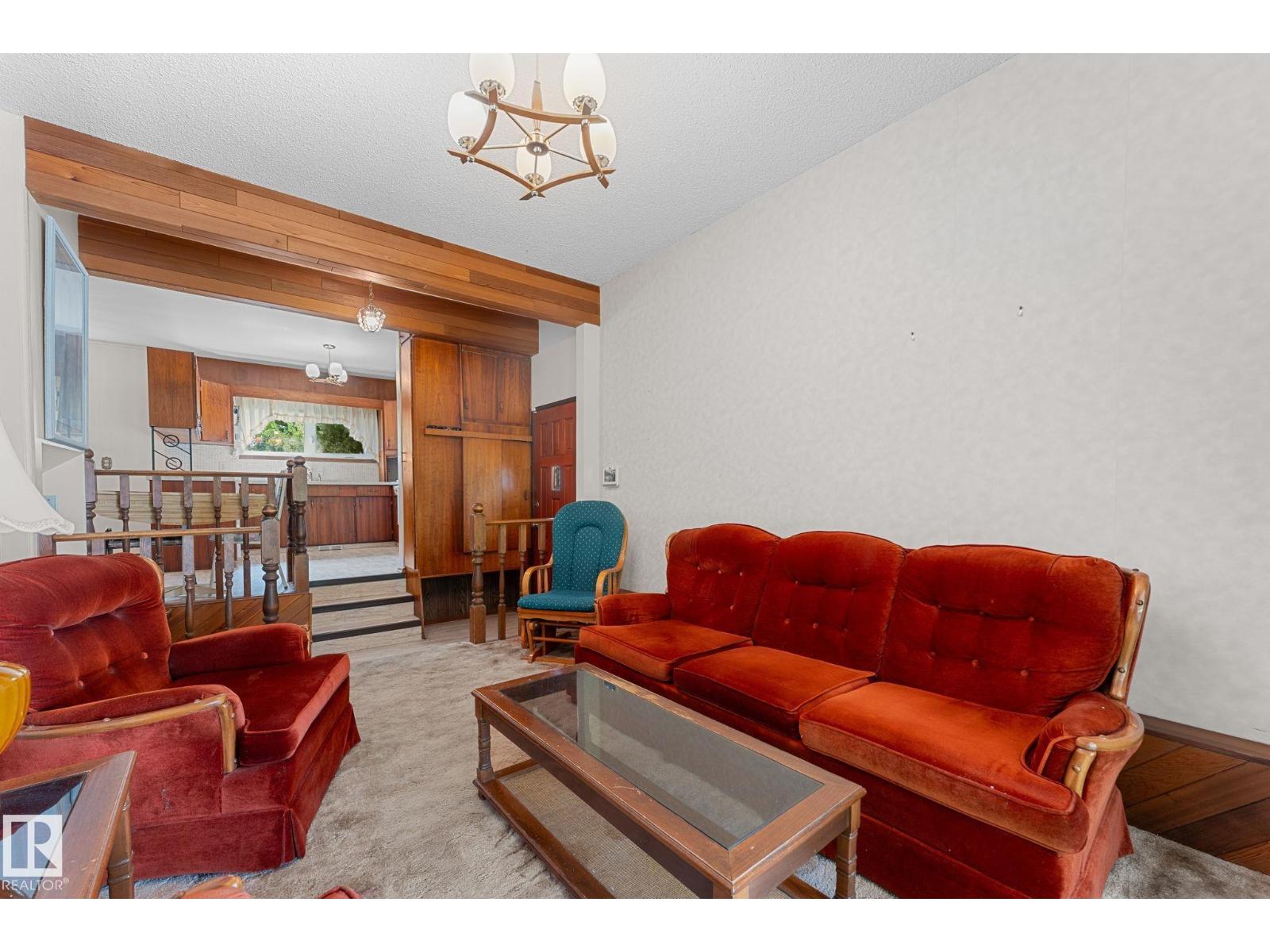 5020 53 Av Property Photo 19