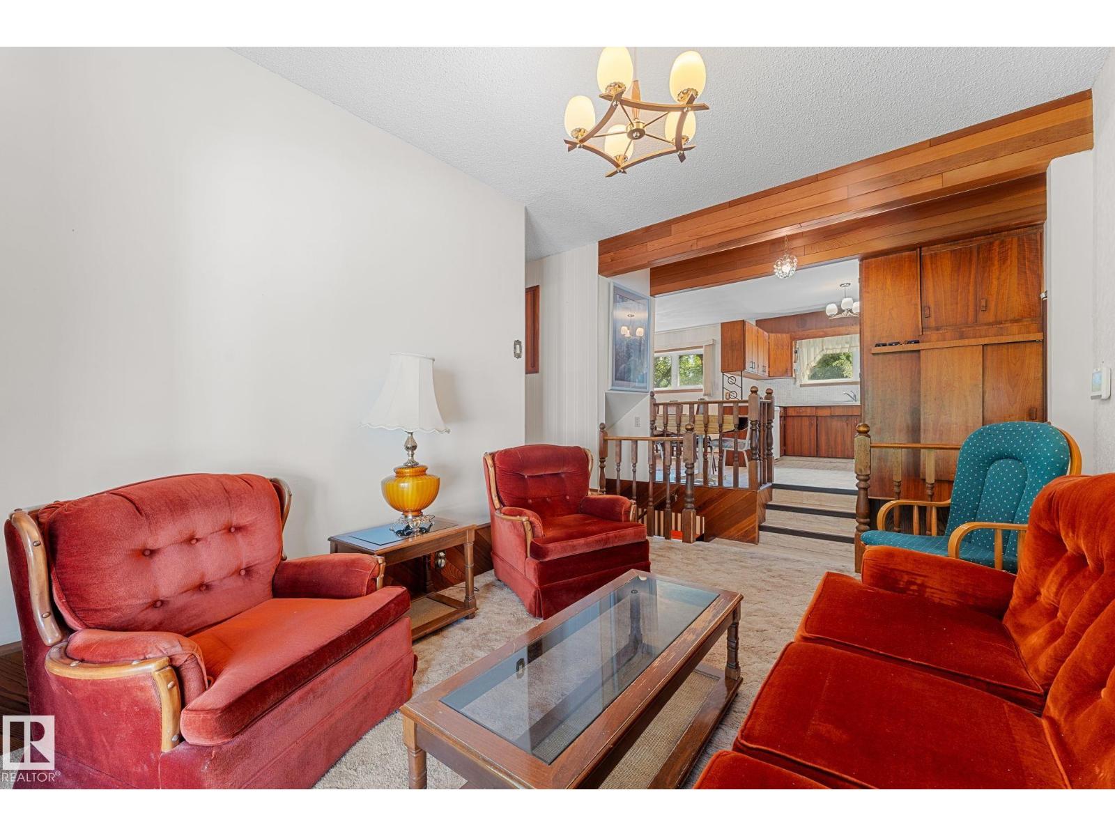 5020 53 Av Property Photo 20