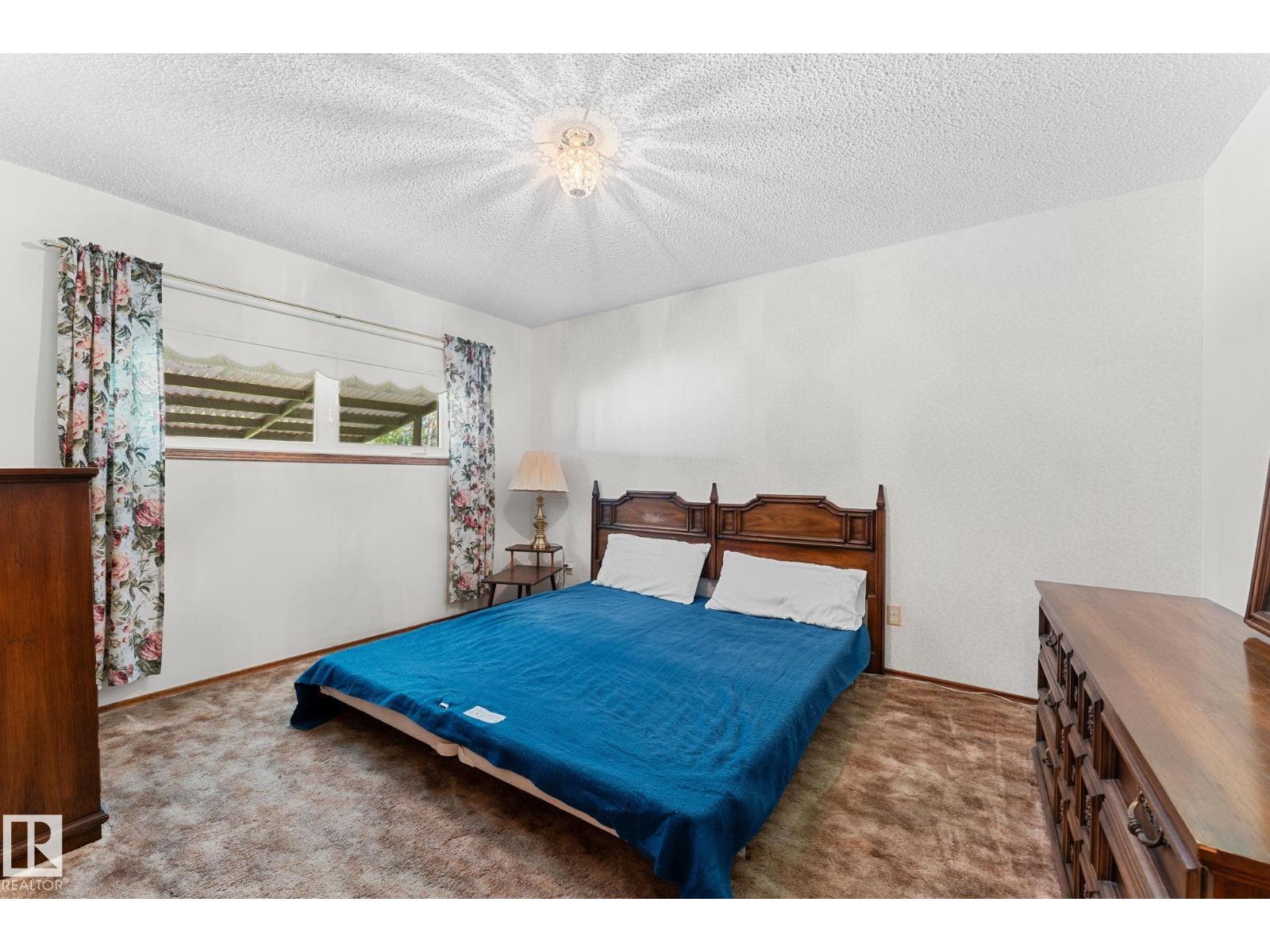 5020 53 Av Property Photo 22