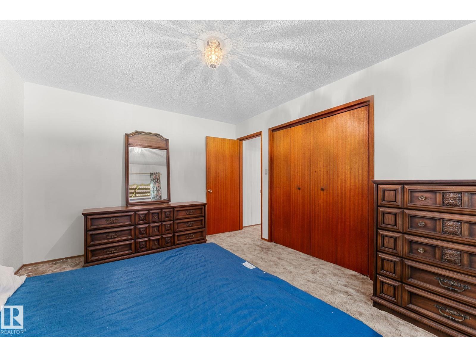 5020 53 Av Property Photo 23