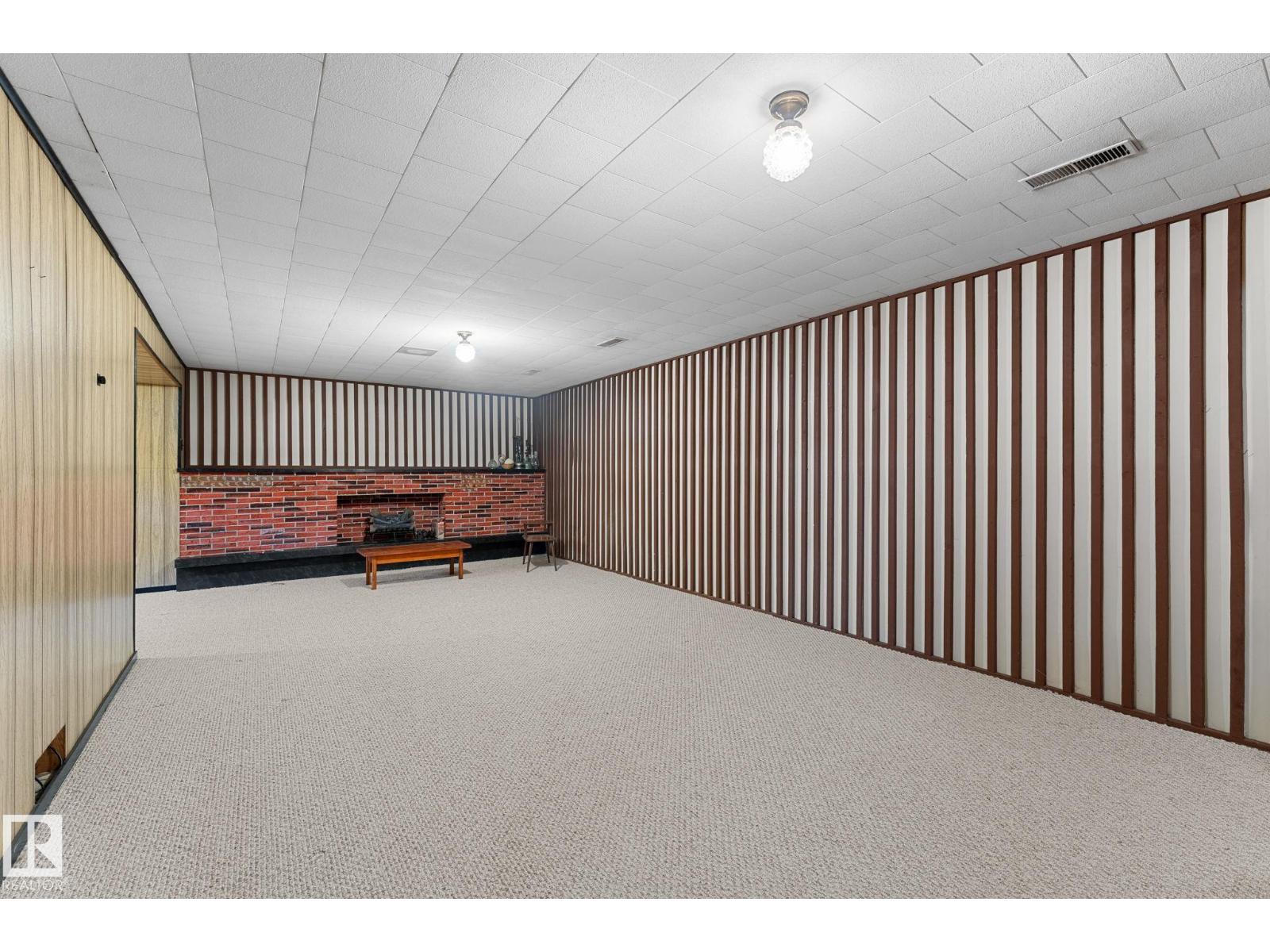 5020 53 Av Property Photo 29