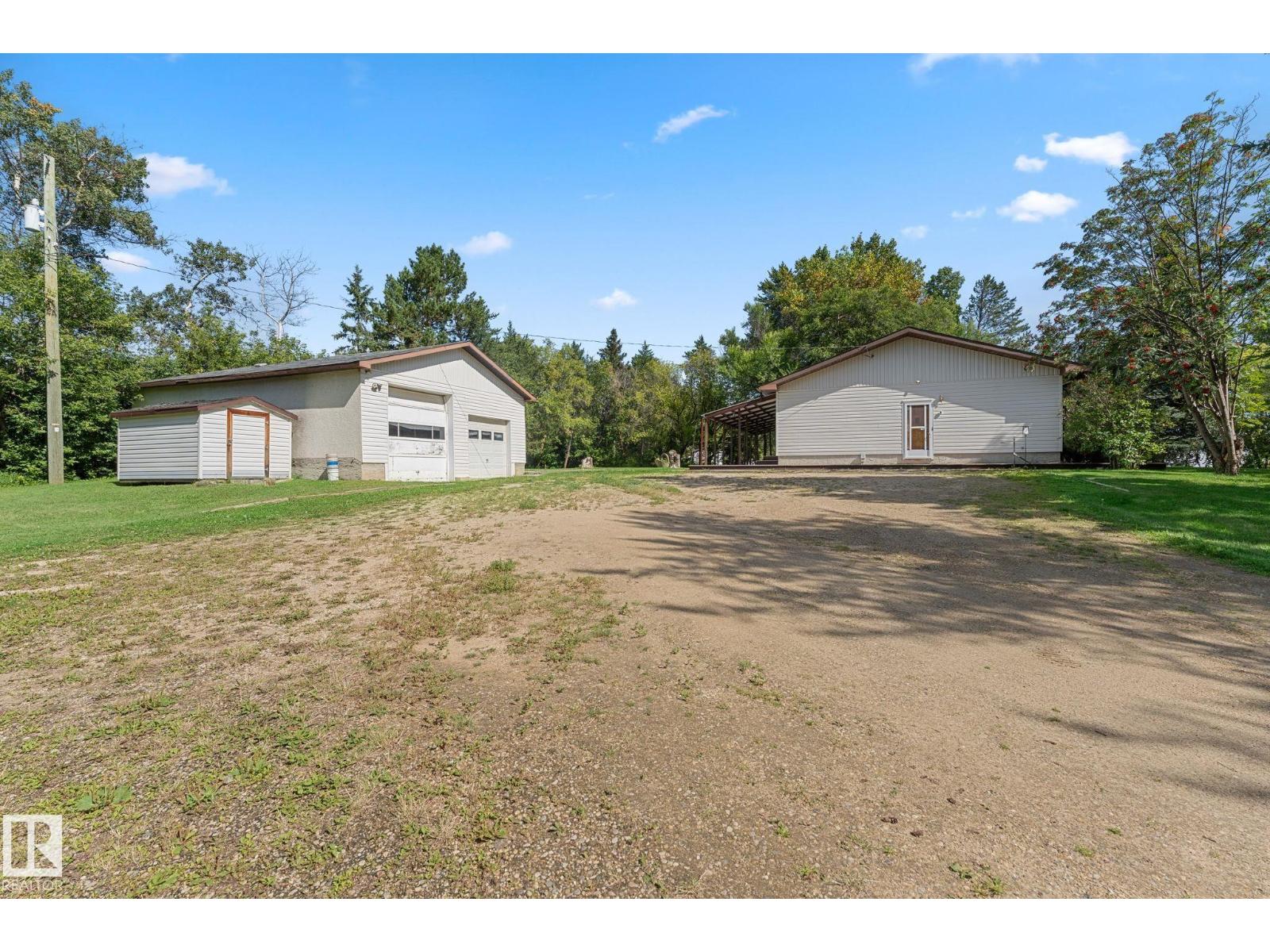 5020 53 Av Property Photo 46