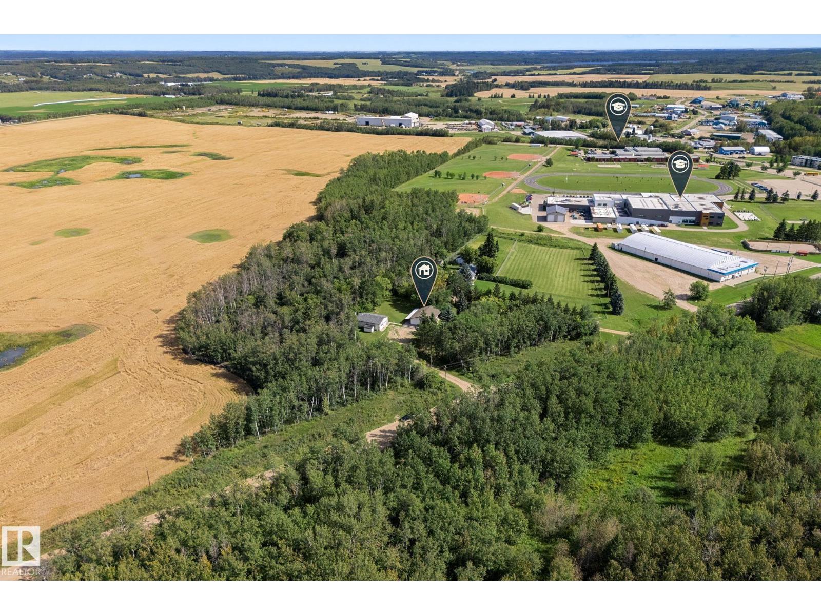 5020 53 Av Property Photo 61