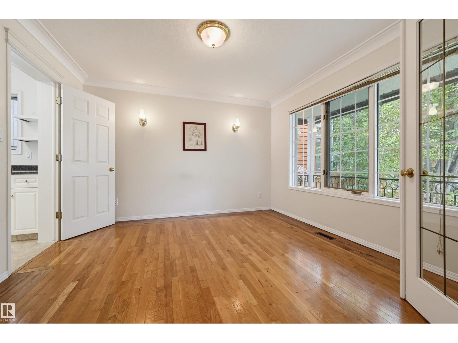 11107 University Av Nw Property Photo 3