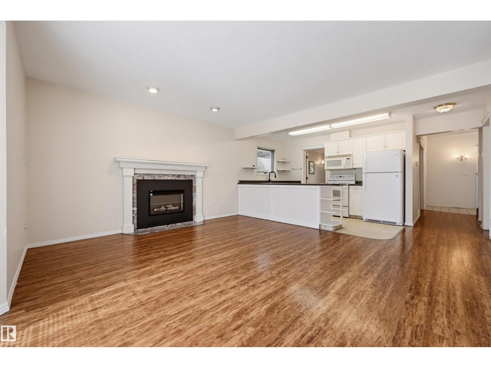 11107 University Av Nw Property Photo 5