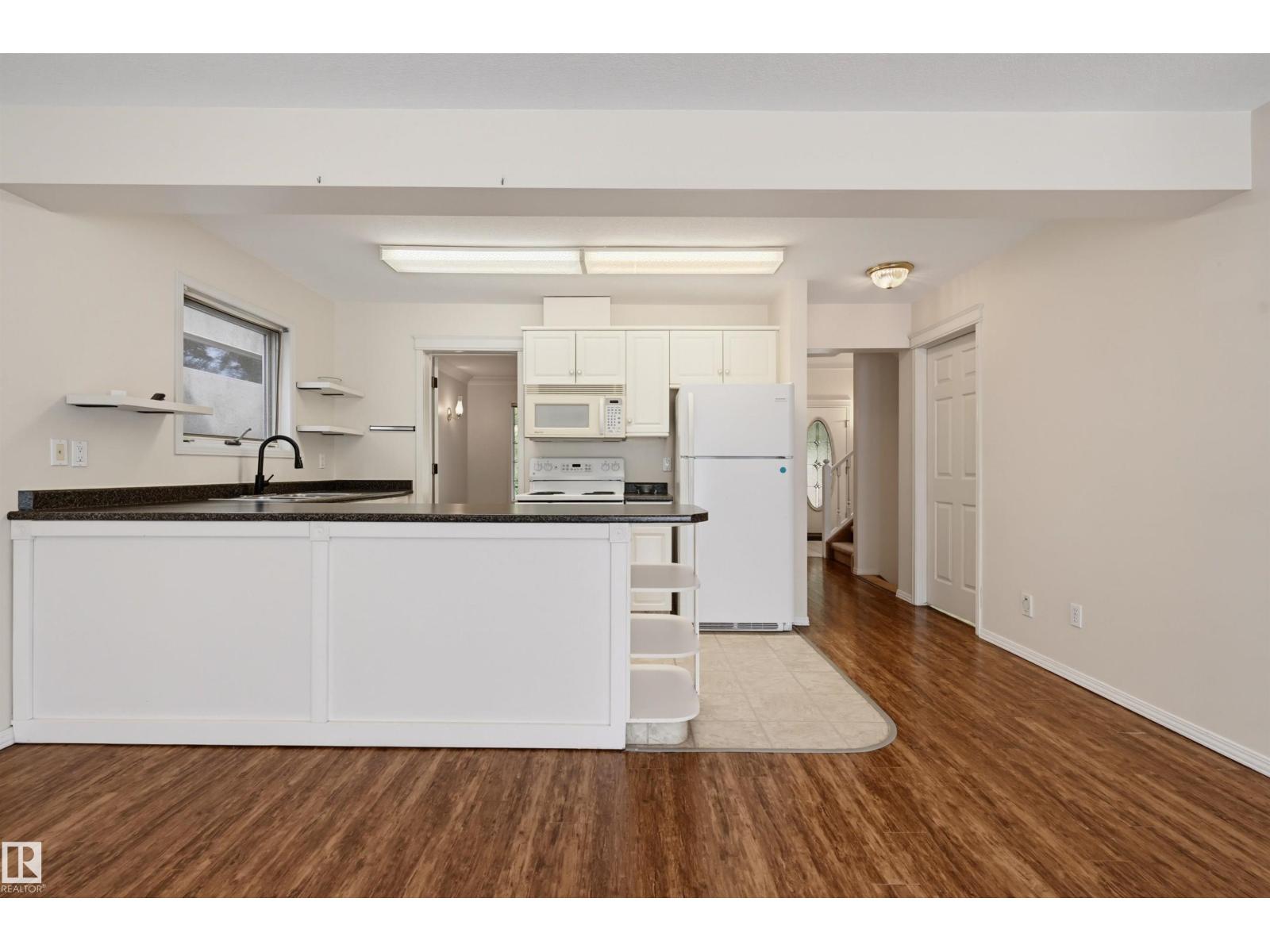 11107 University Av Nw Property Photo 7