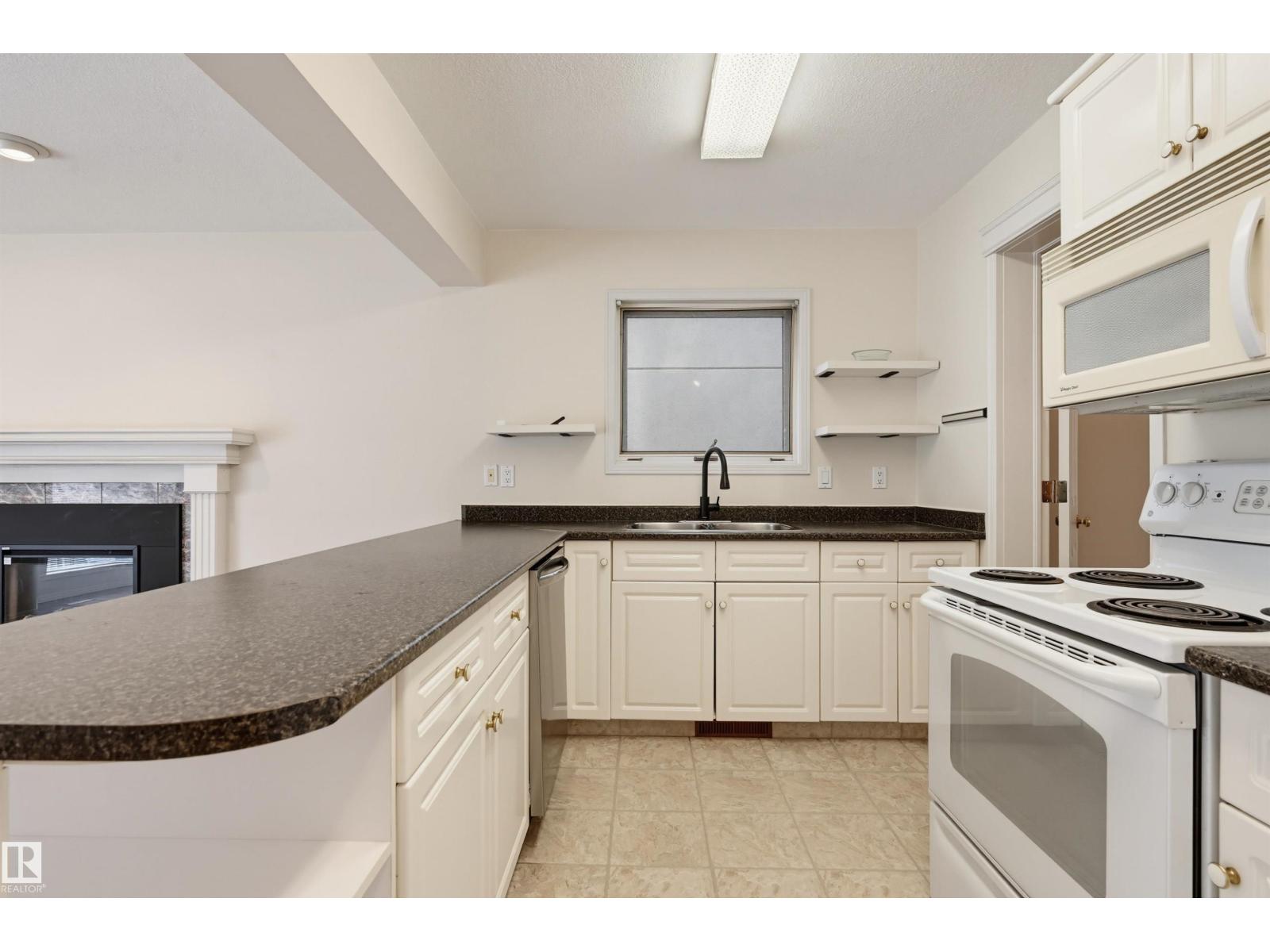 11107 University Av Nw Property Photo 9