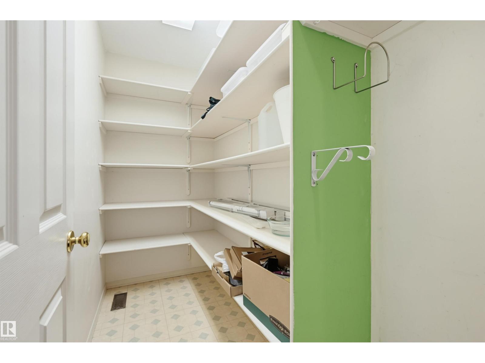 11107 University Av Nw Property Photo 12