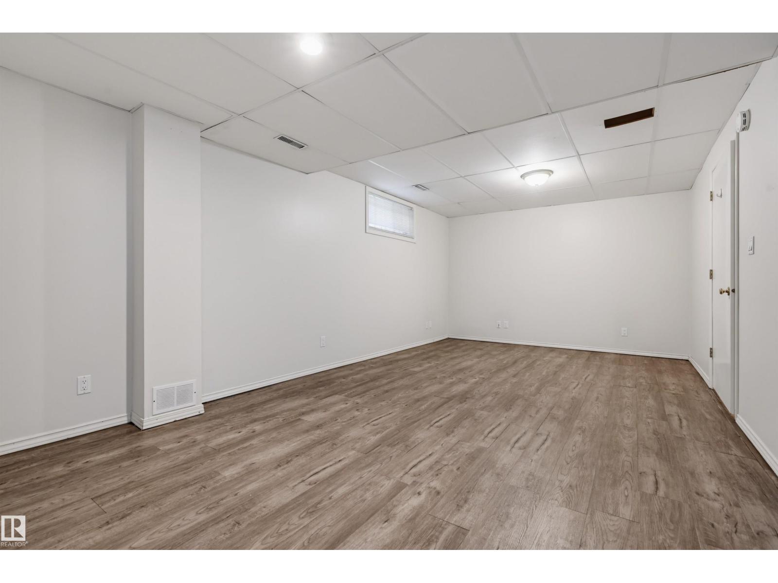 11107 University Av Nw Property Photo 28