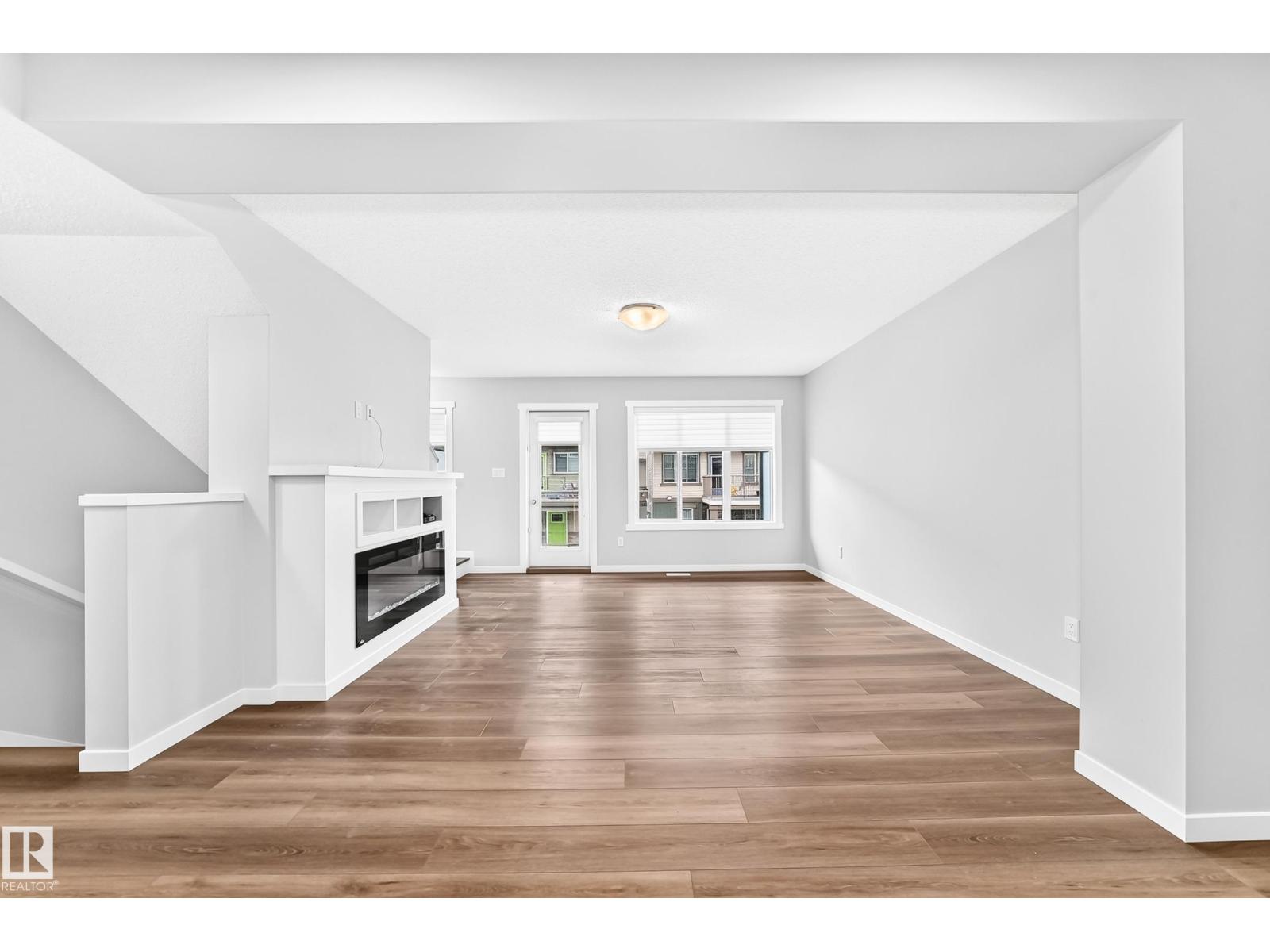 #117 1530 Tamarack Bv Nw Property Photo 15