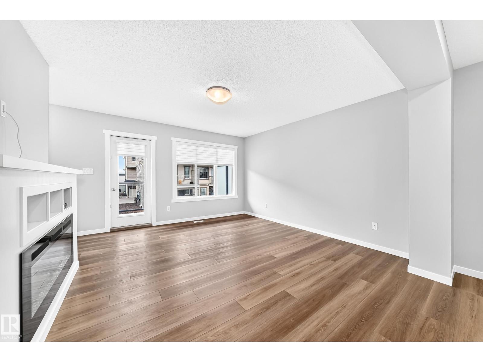 #117 1530 Tamarack Bv Nw Property Photo 16