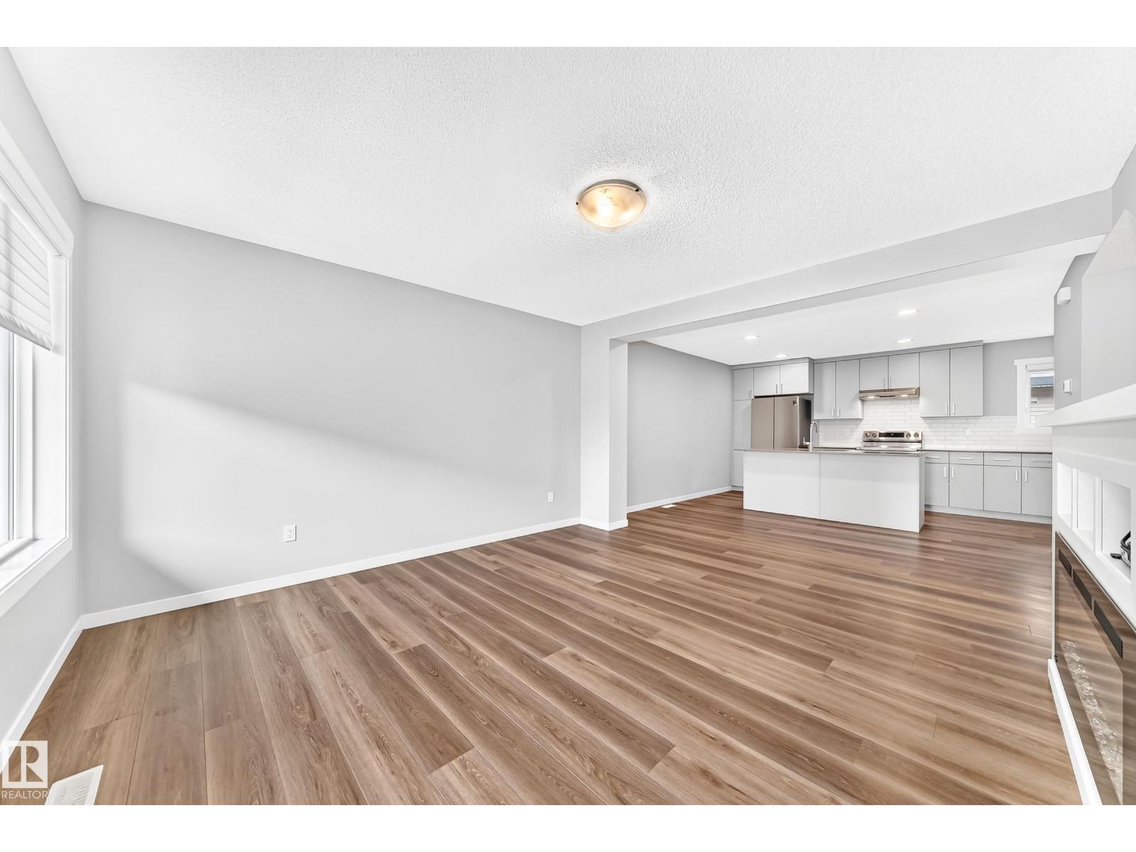 #117 1530 Tamarack Bv Nw Property Photo 20