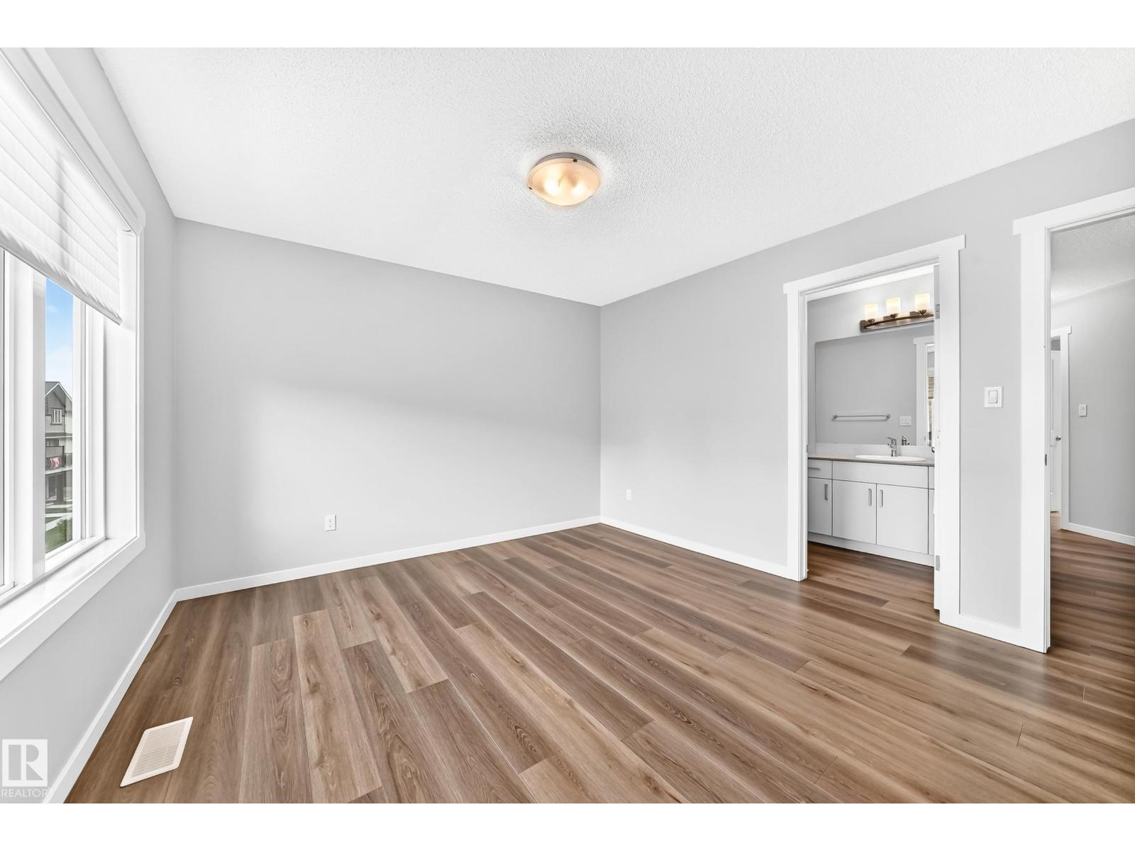 #117 1530 Tamarack Bv Nw Property Photo 27