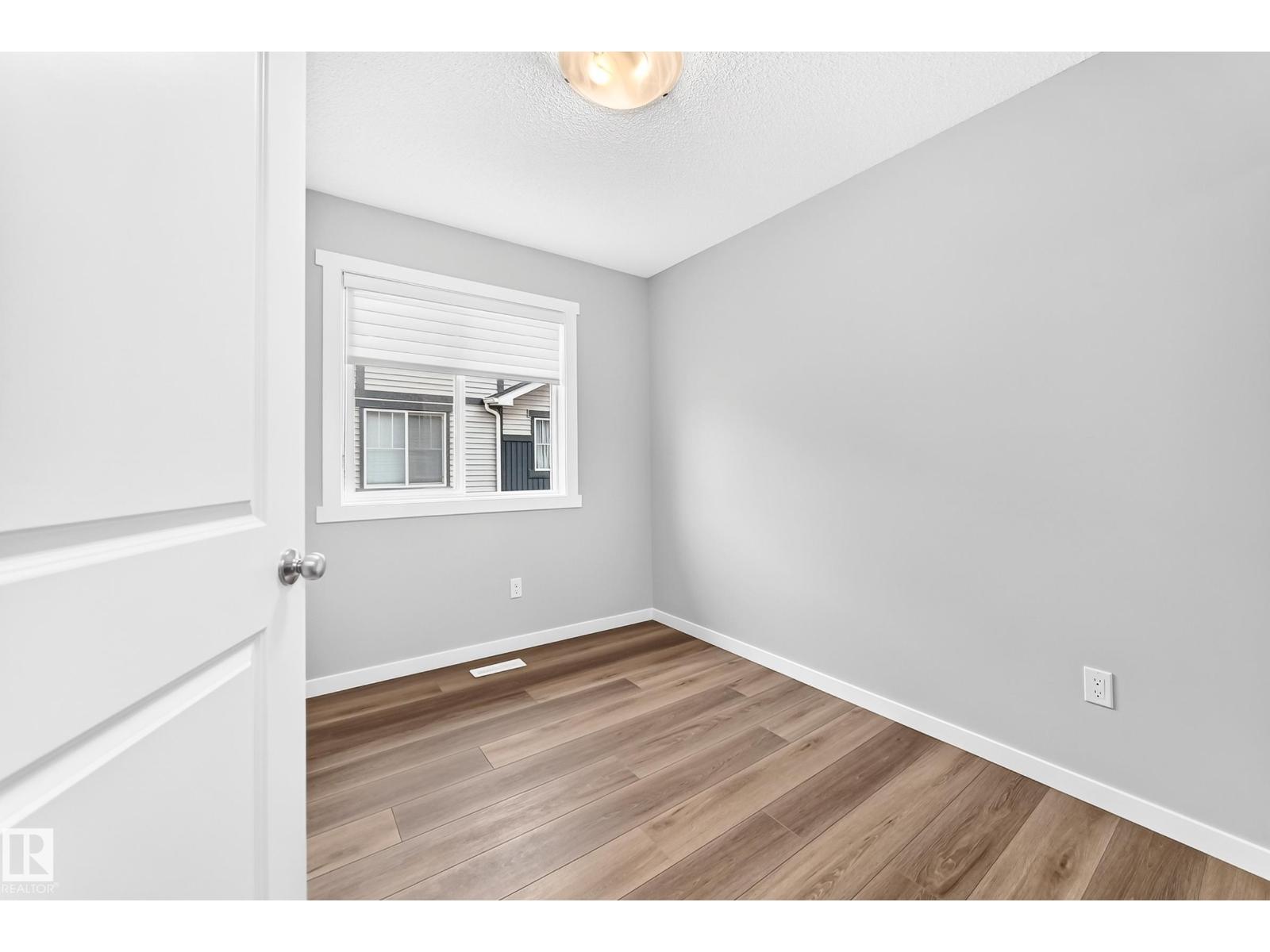 #117 1530 Tamarack Bv Nw Property Photo 32