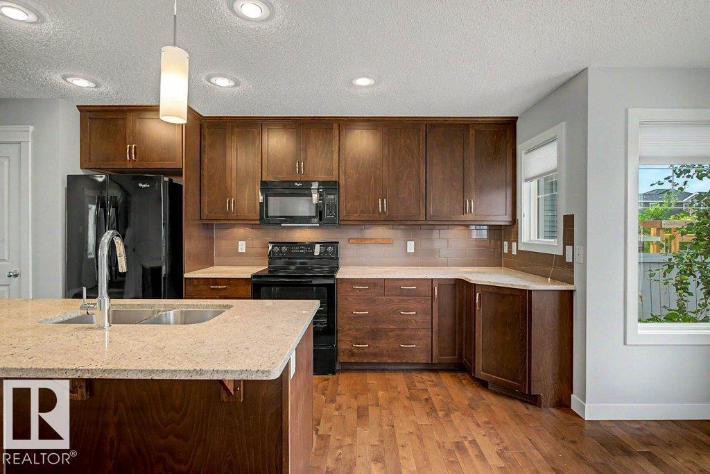 5214 Admiral Walter Hose St Nw Property Photo 13