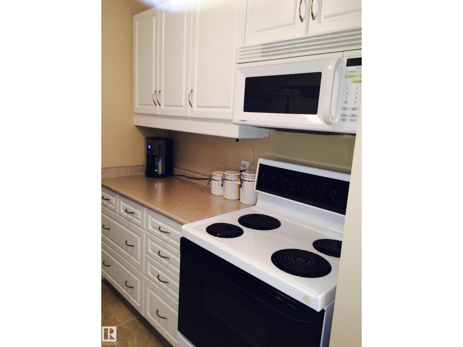 #1406 12141 Jasper Av Nw Property Photo 12