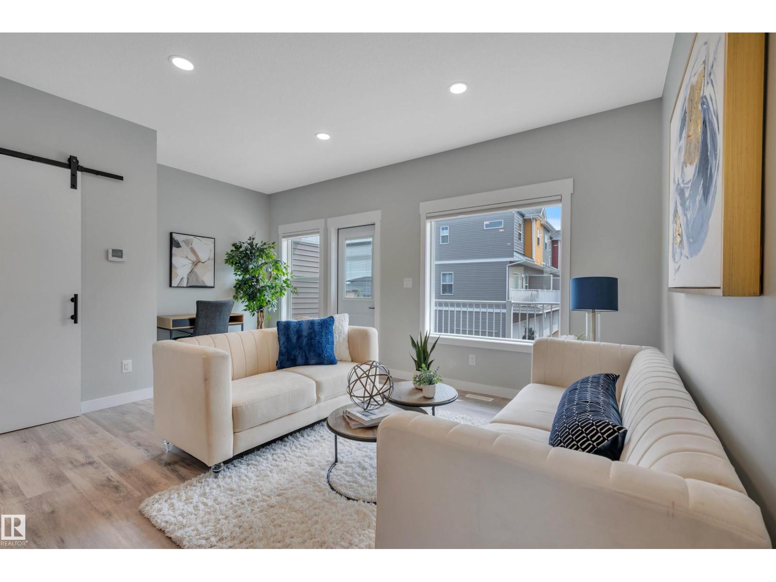 #4 150 Everitt Dr Property Photo 10