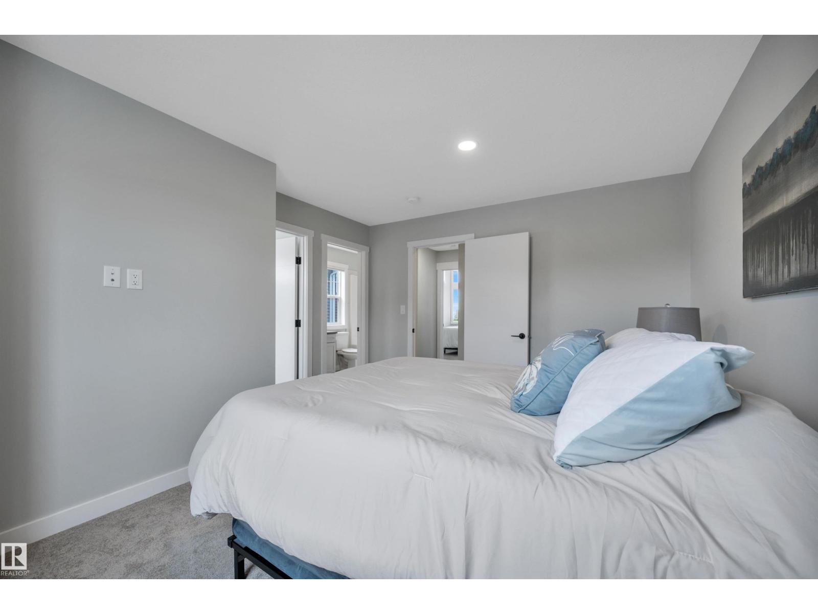 #4 150 Everitt Dr Property Photo 34