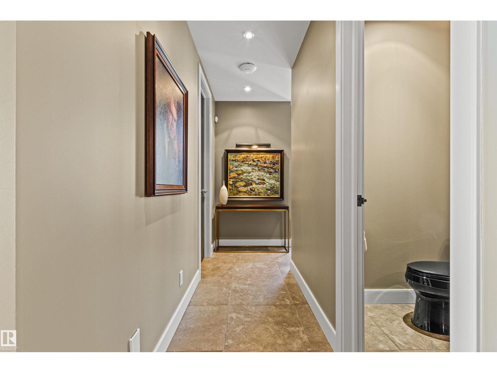 #401 11930 100 Av Nw Property Photo 57