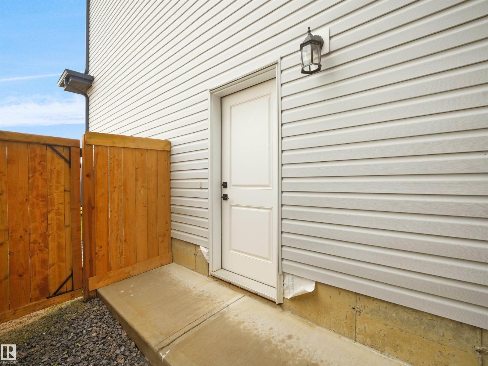 829 Morris Av Property Photo 4