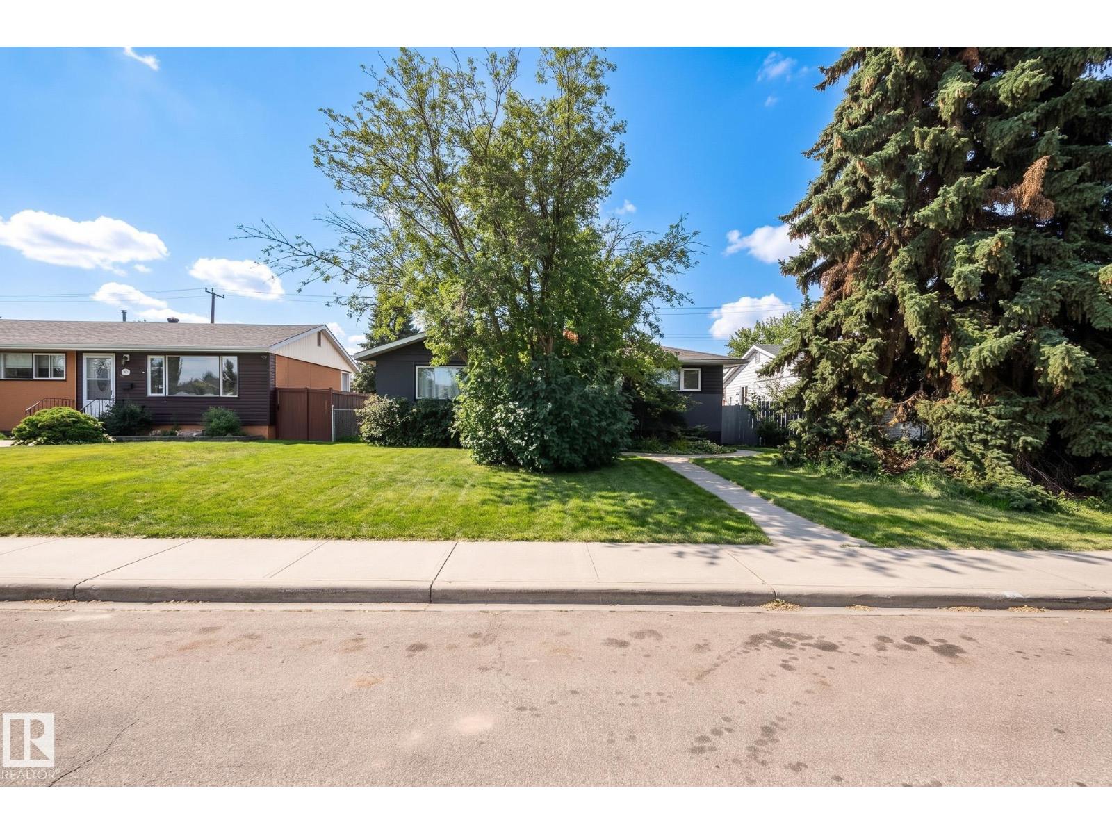 5207 103 Av Nw Property Photo 7