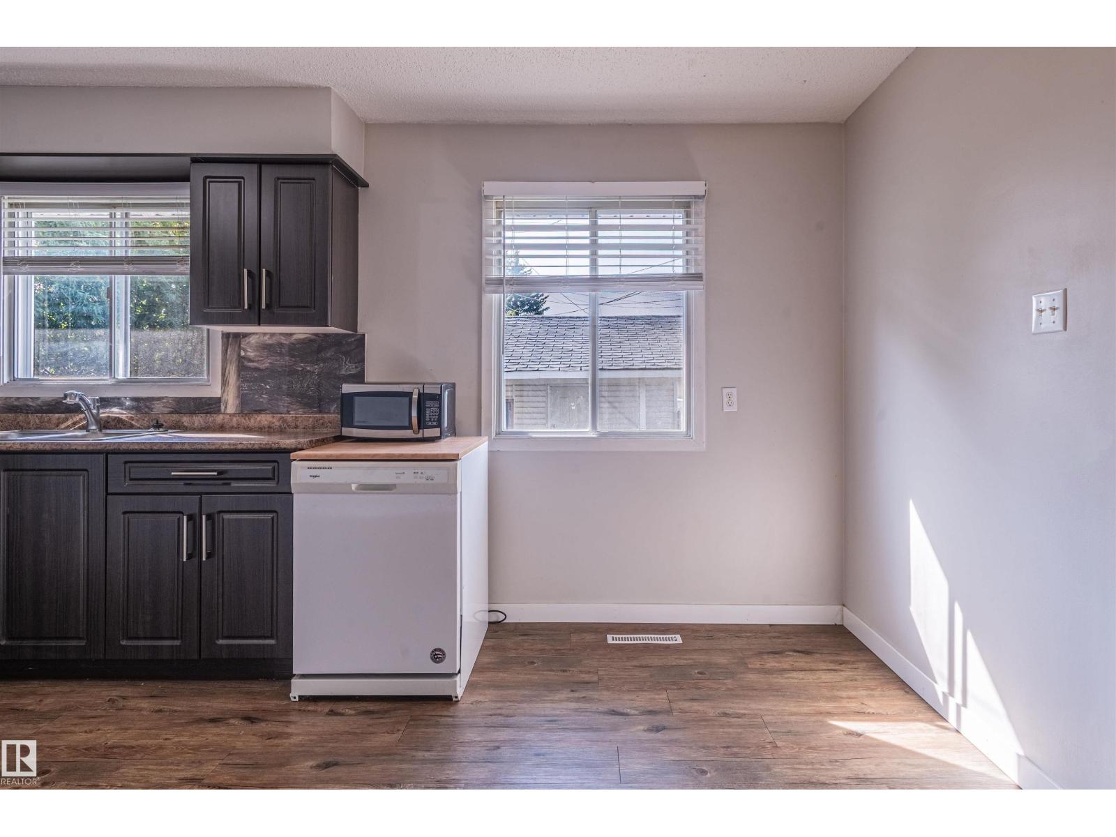 5207 103 Av Nw Property Photo 19