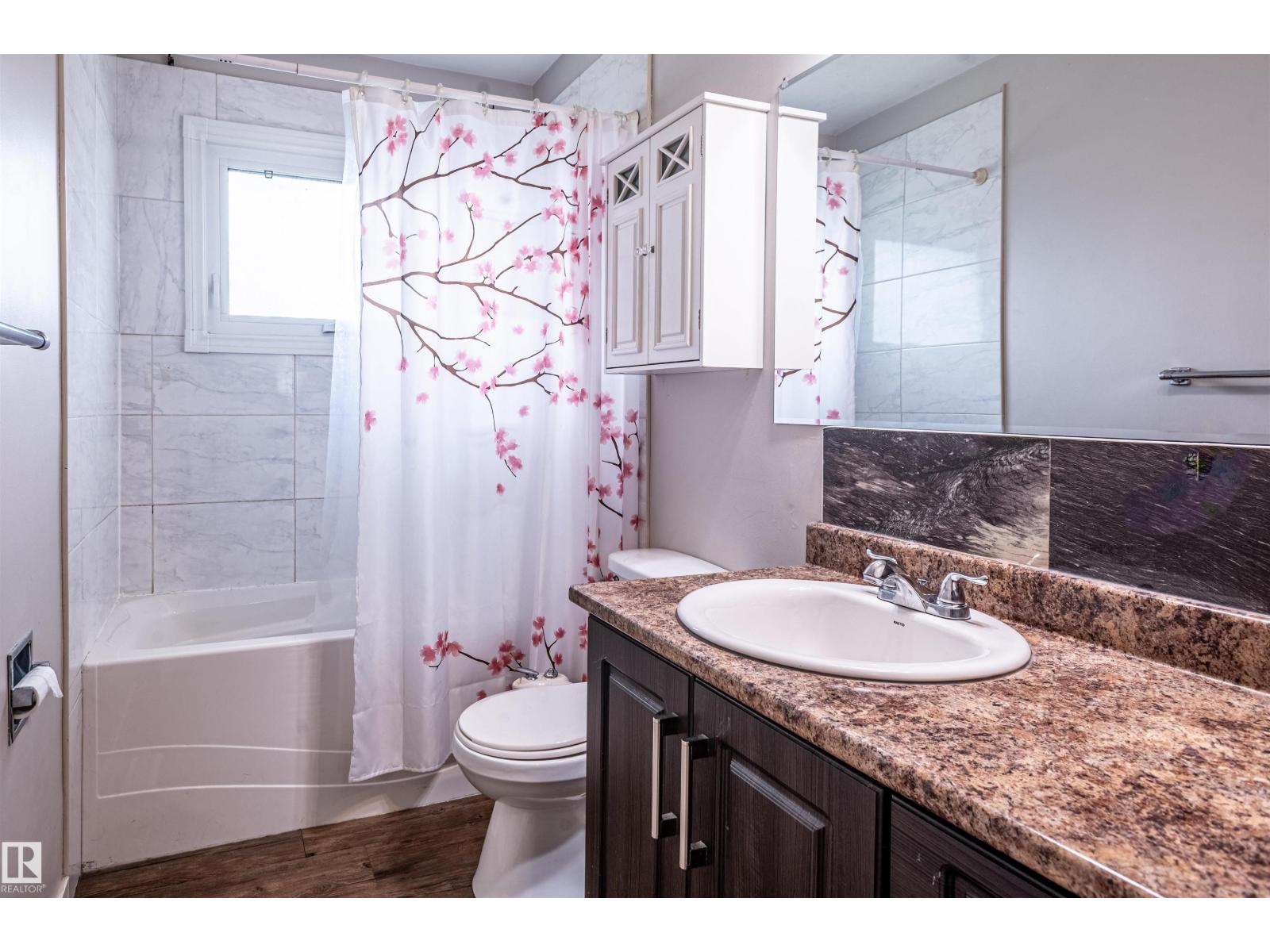 5207 103 Av Nw Property Photo 24