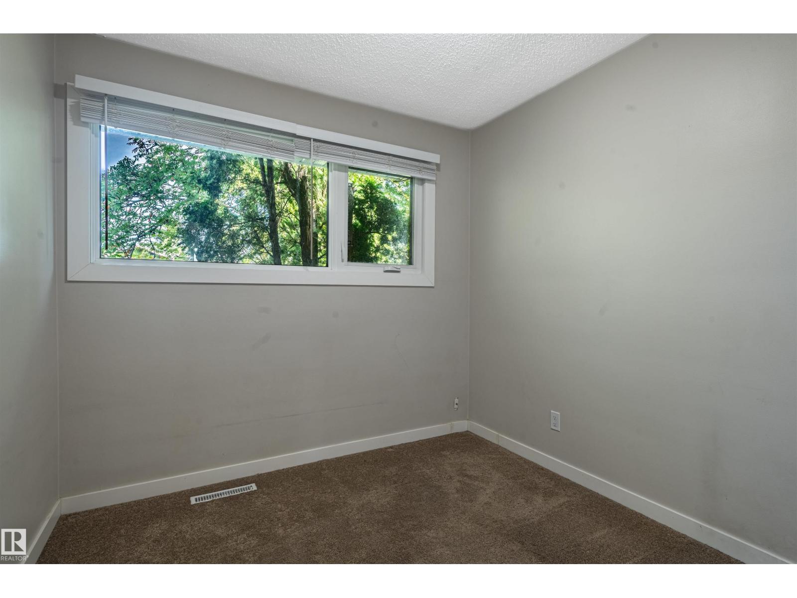 5207 103 Av Nw Property Photo 26