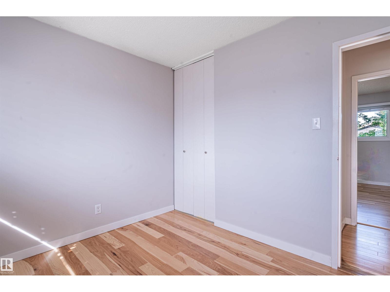 5207 103 Av Nw Property Photo 32