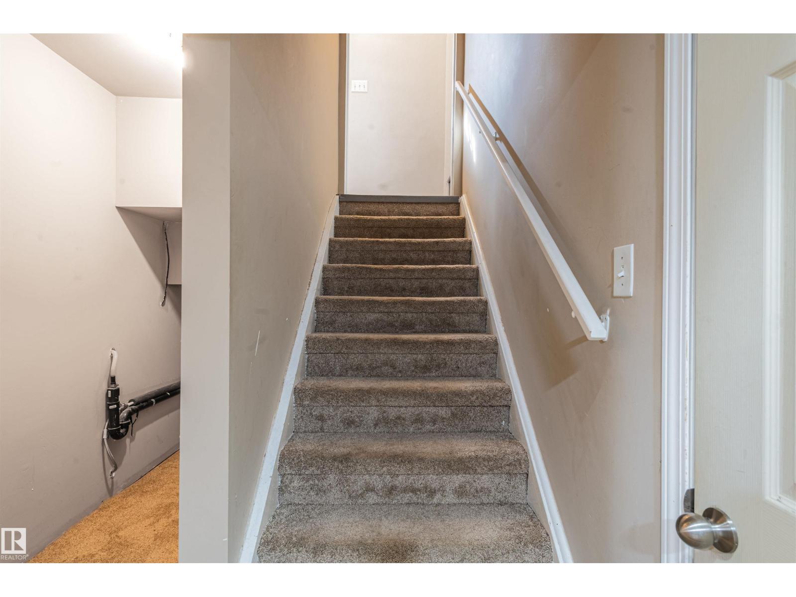 5207 103 Av Nw Property Photo 33