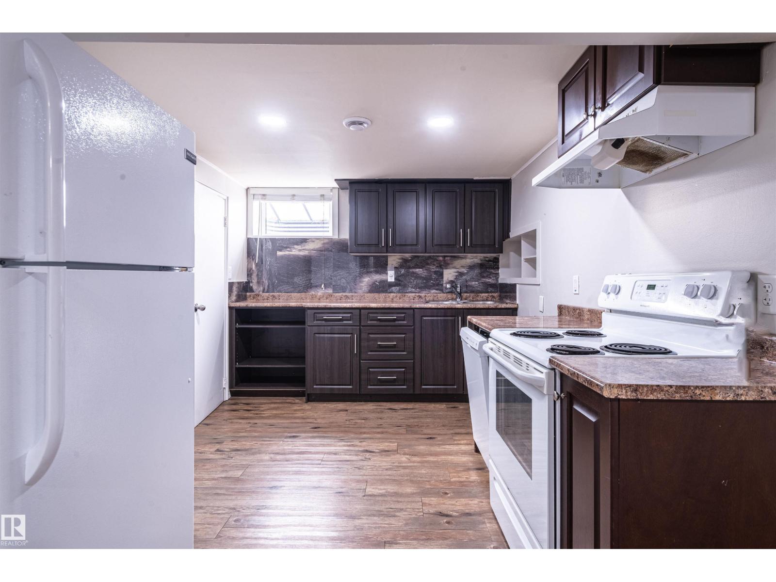 5207 103 Av Nw Property Photo 38
