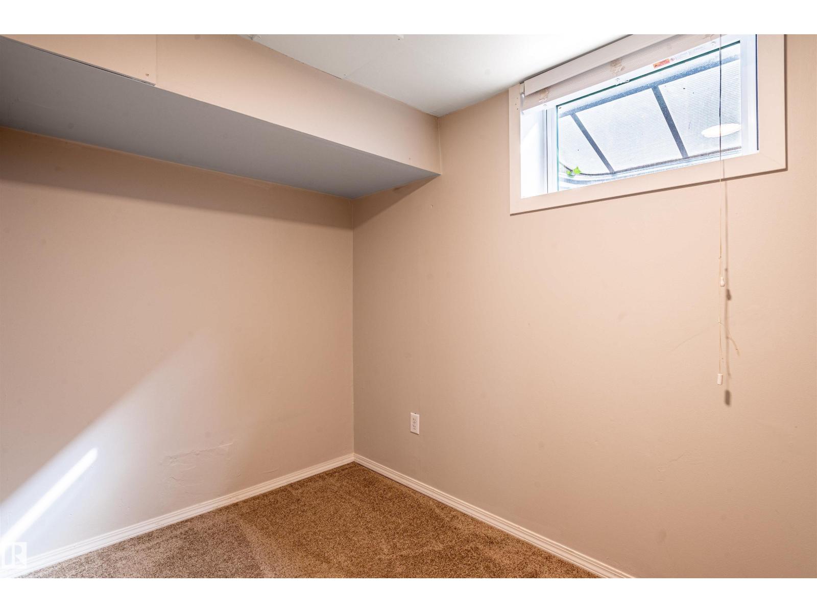 5207 103 Av Nw Property Photo 43