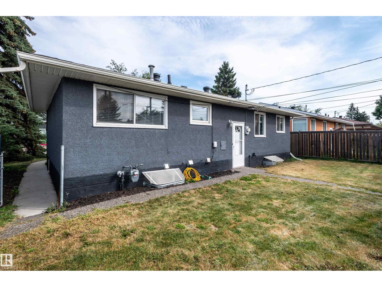5207 103 Av Nw Property Photo 61