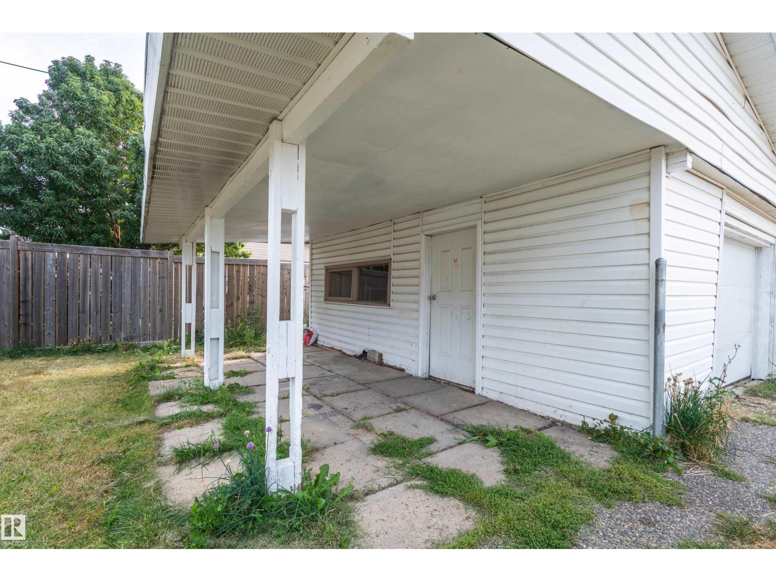 5207 103 Av Nw Property Photo 65