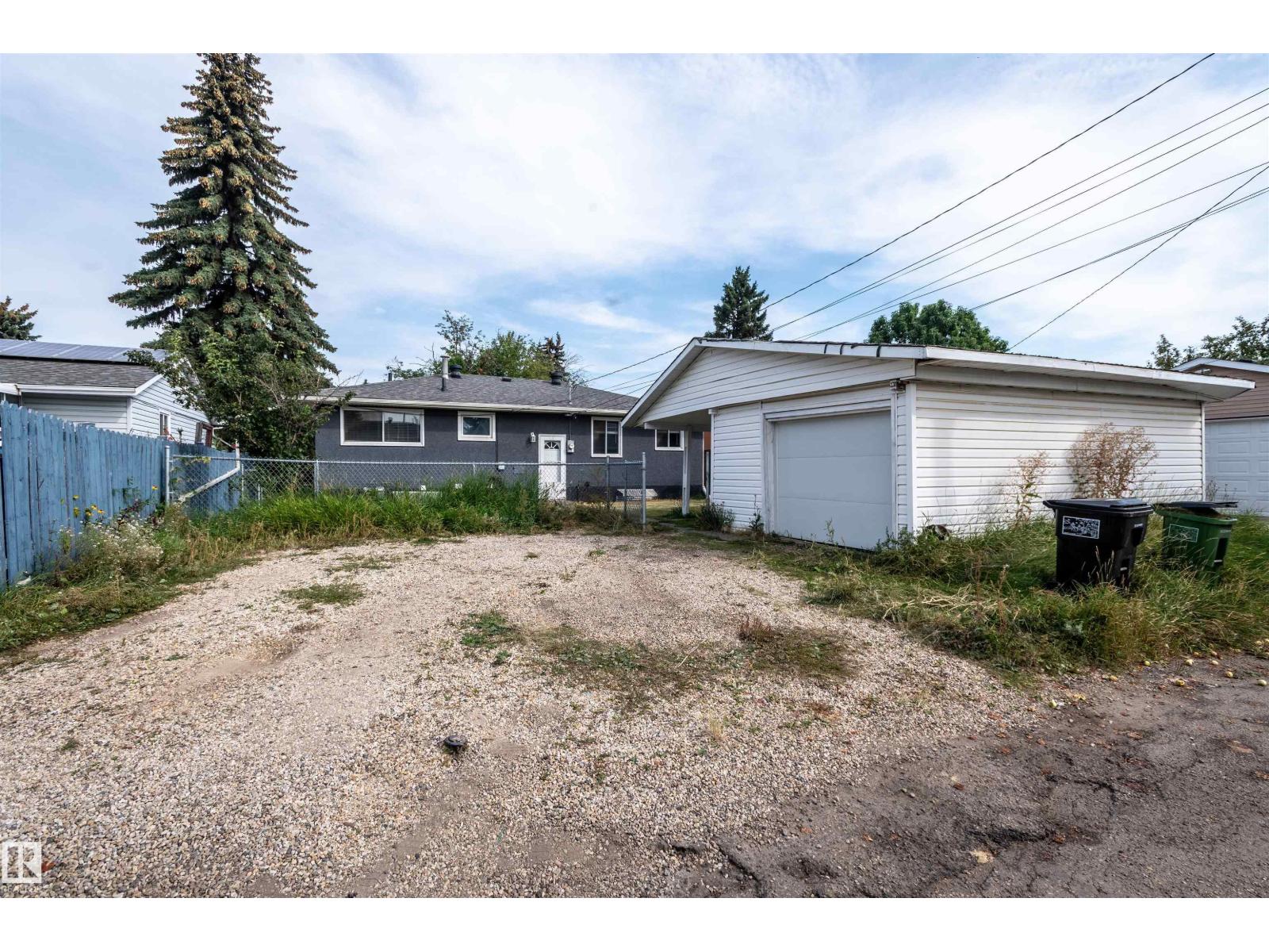 5207 103 Av Nw Property Photo 69
