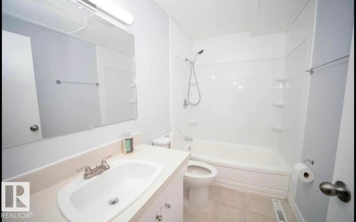 10139 74 St Nw Property Photo 27