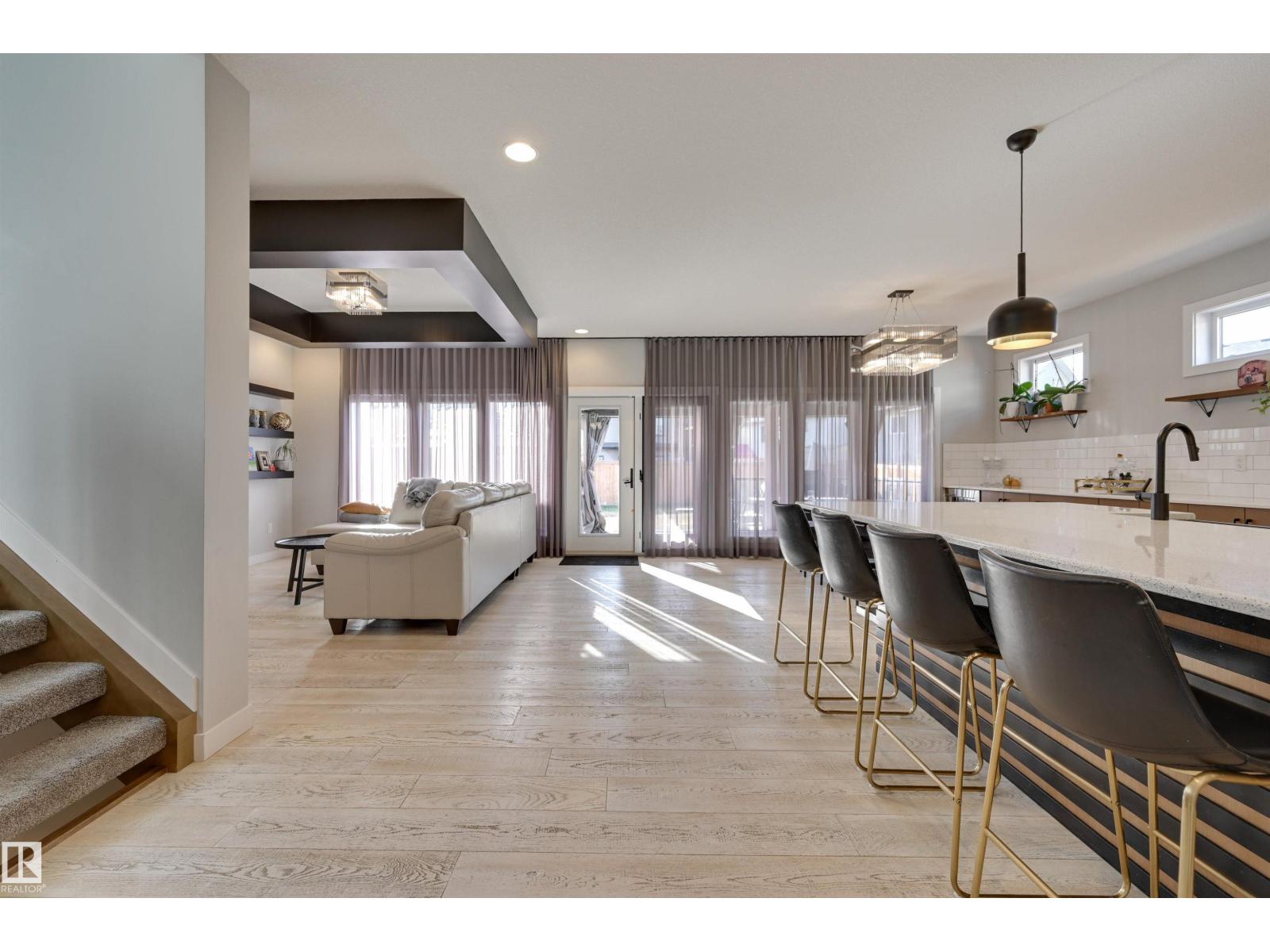 550 Eagleson Wd Nw Property Photo 14