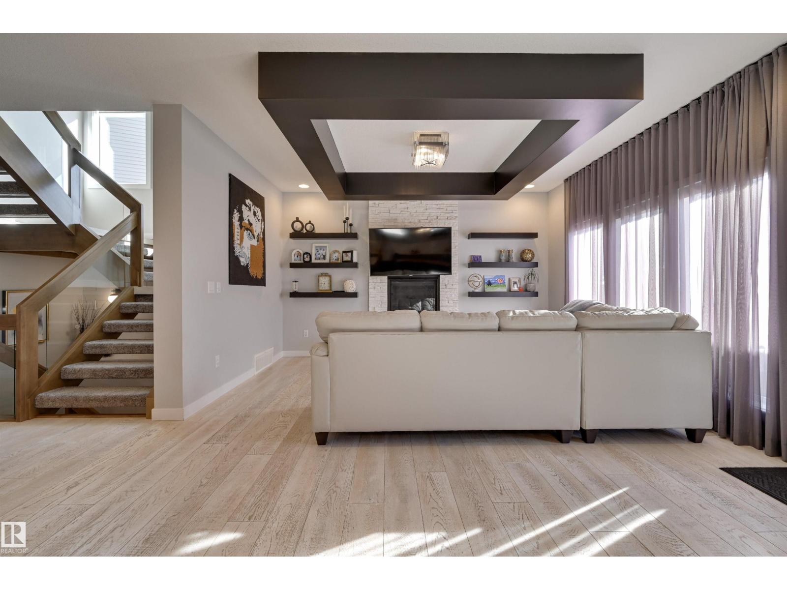 550 Eagleson Wd Nw Property Photo 17