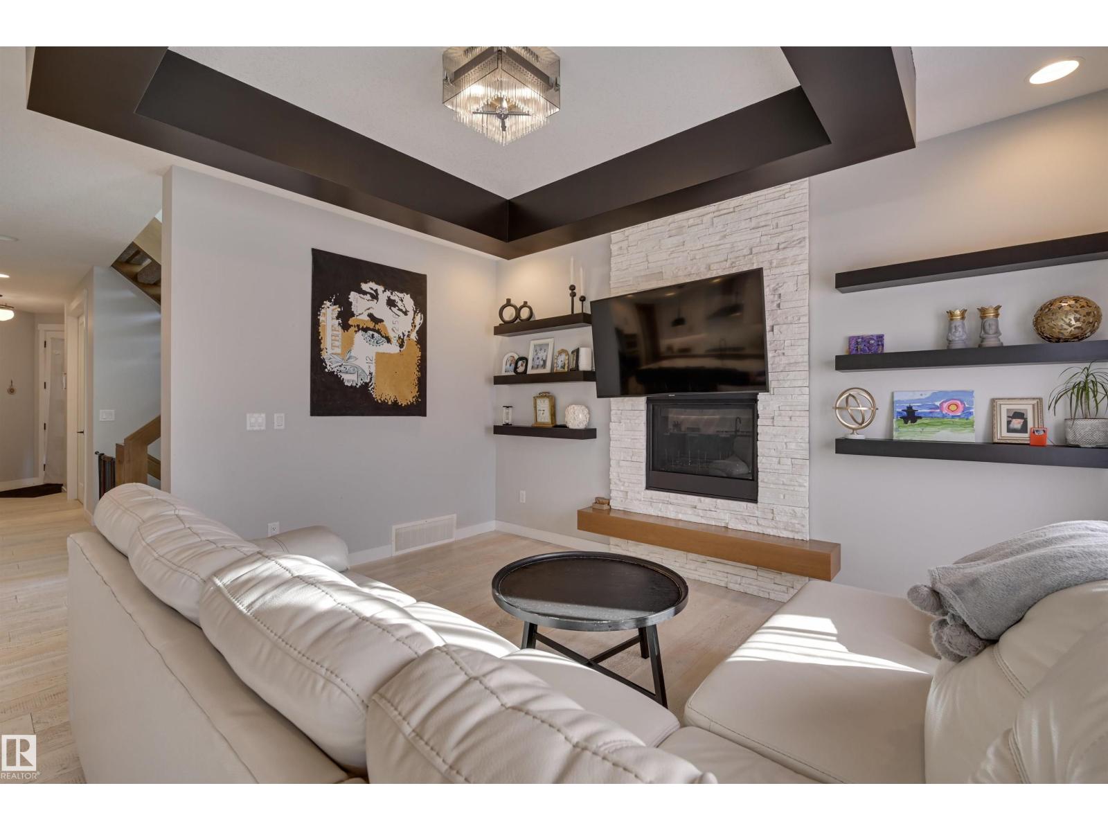 550 Eagleson Wd Nw Property Photo 18
