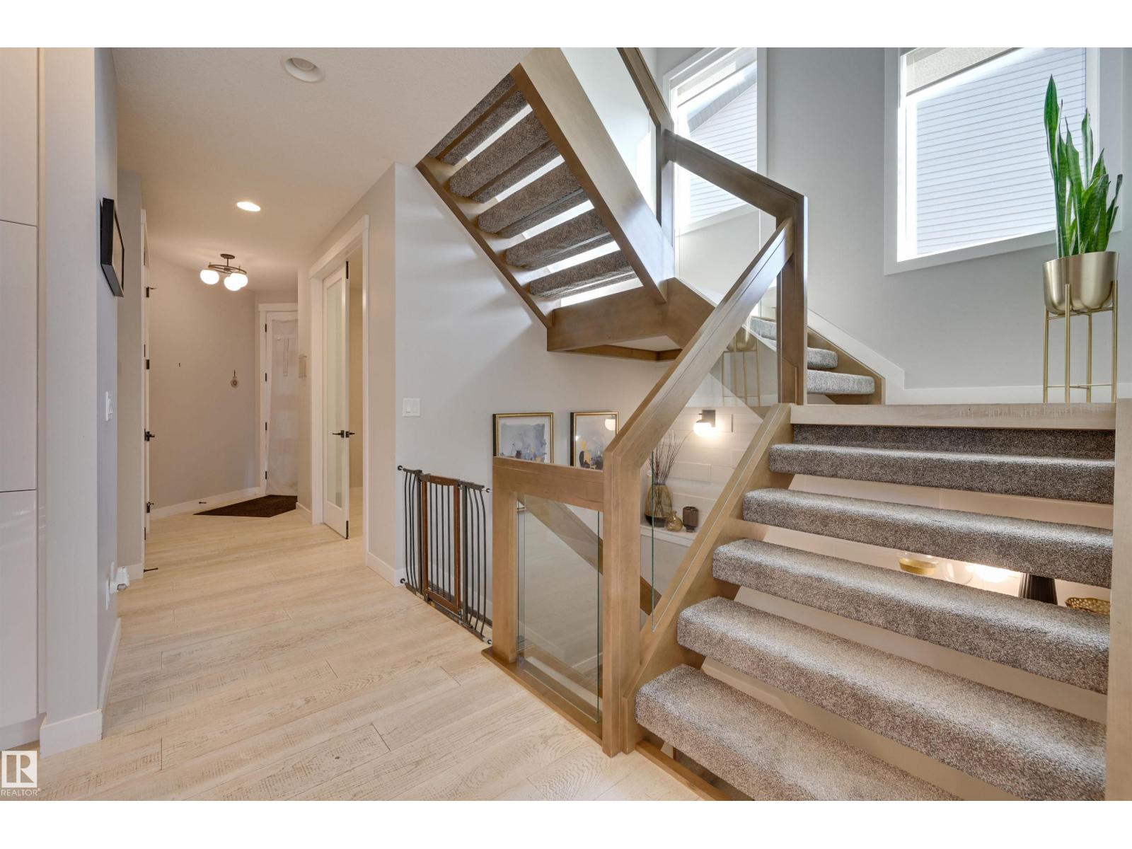 550 Eagleson Wd Nw Property Photo 27