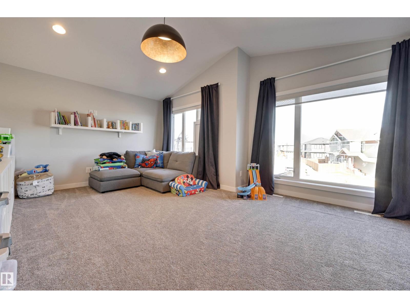 550 Eagleson Wd Nw Property Photo 31