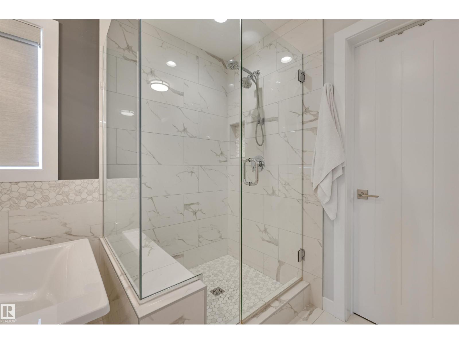 550 Eagleson Wd Nw Property Photo 46