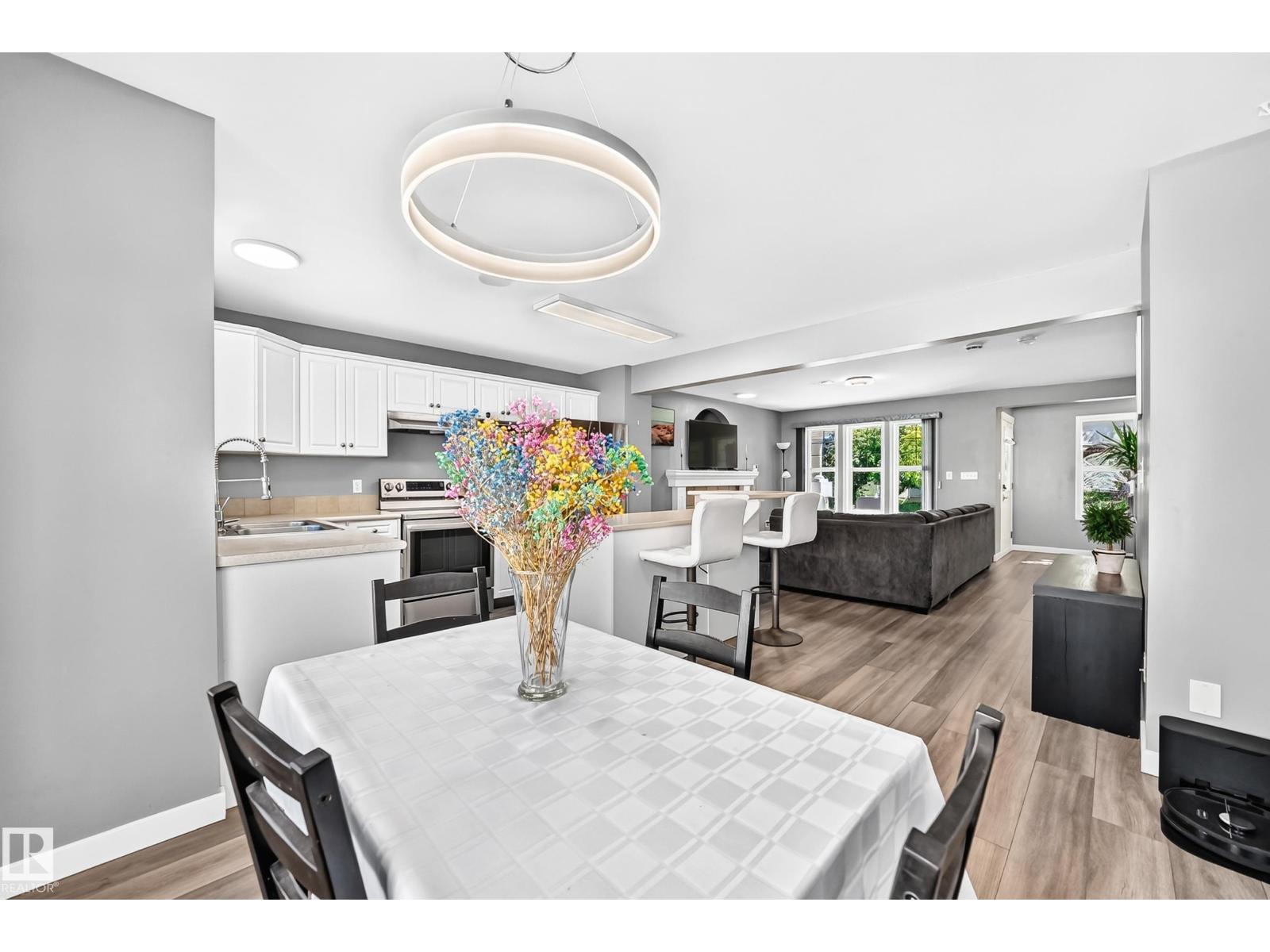7824 14 Av Sw Property Photo 13