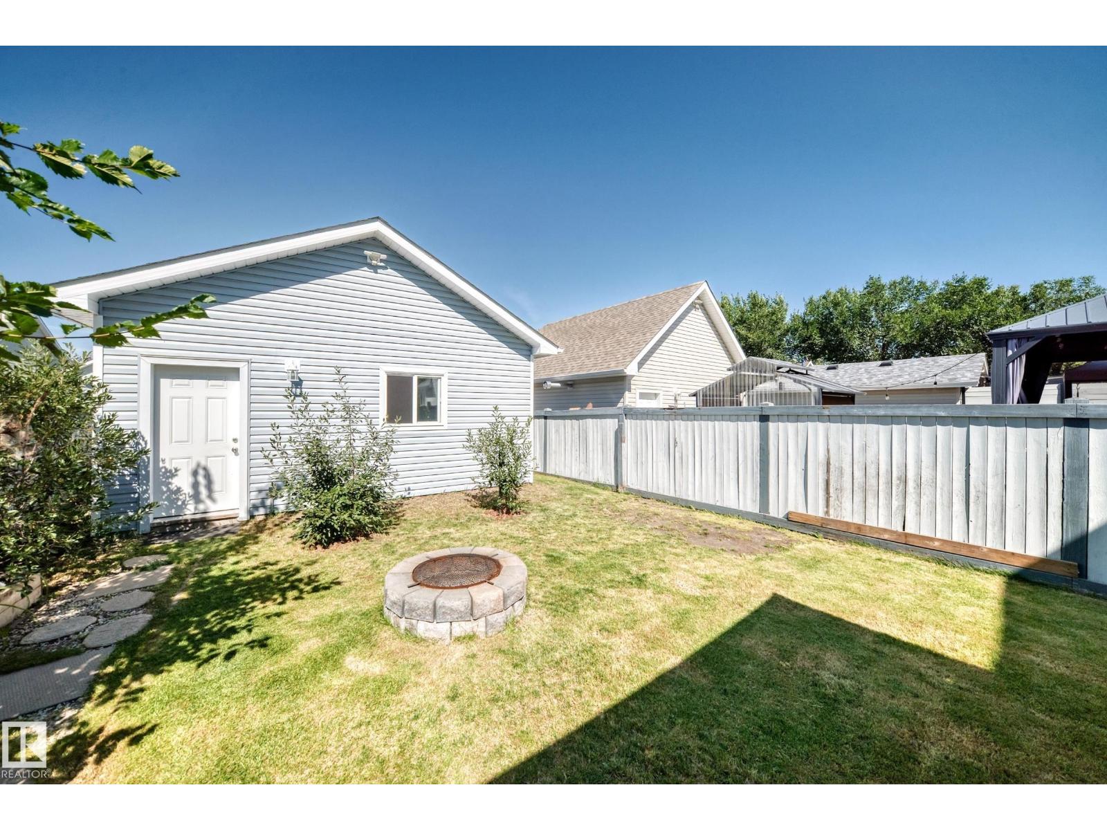 7824 14 Av Sw Property Photo 32