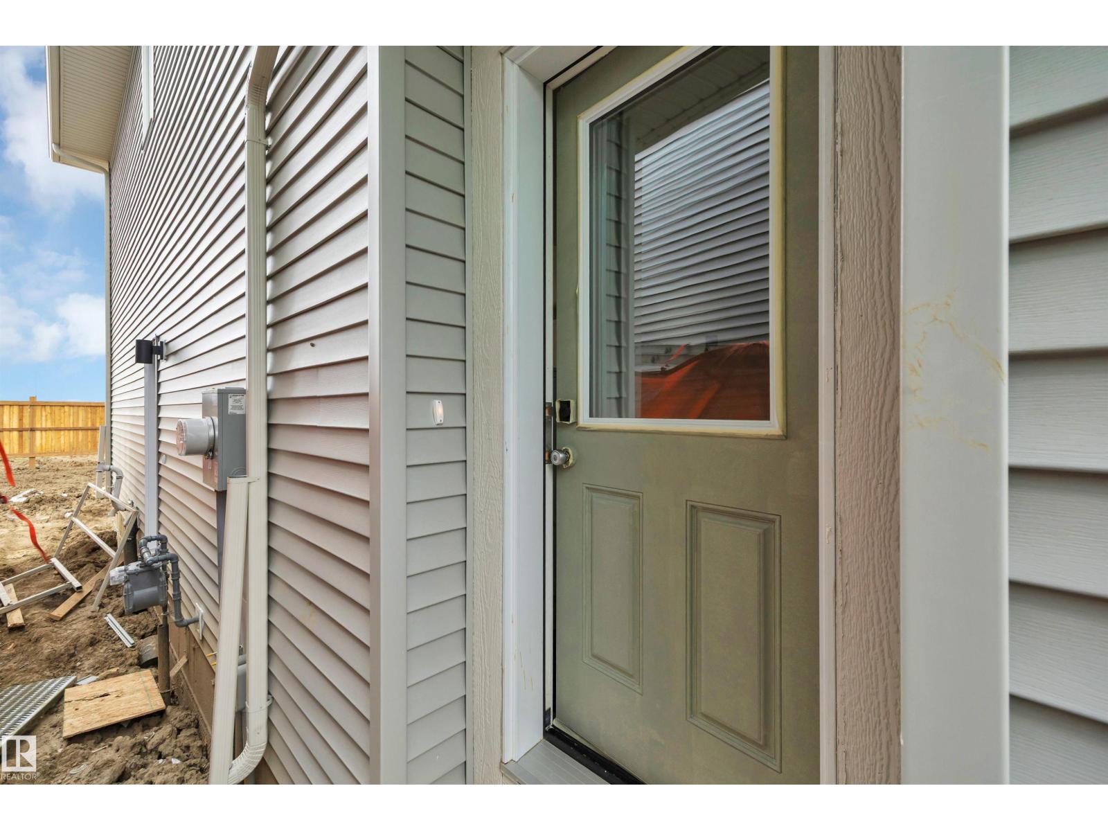 710 22 St Sw Property Photo 4