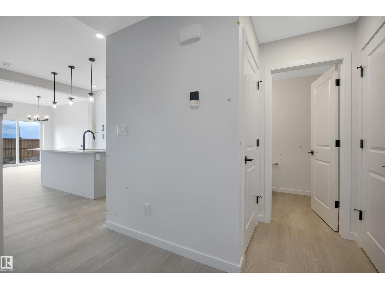 710 22 St Sw Property Photo 6